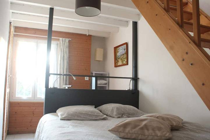 Detached house in an 18th-century property. in Mesnil-en-Ouche, Bernay und Umgebung