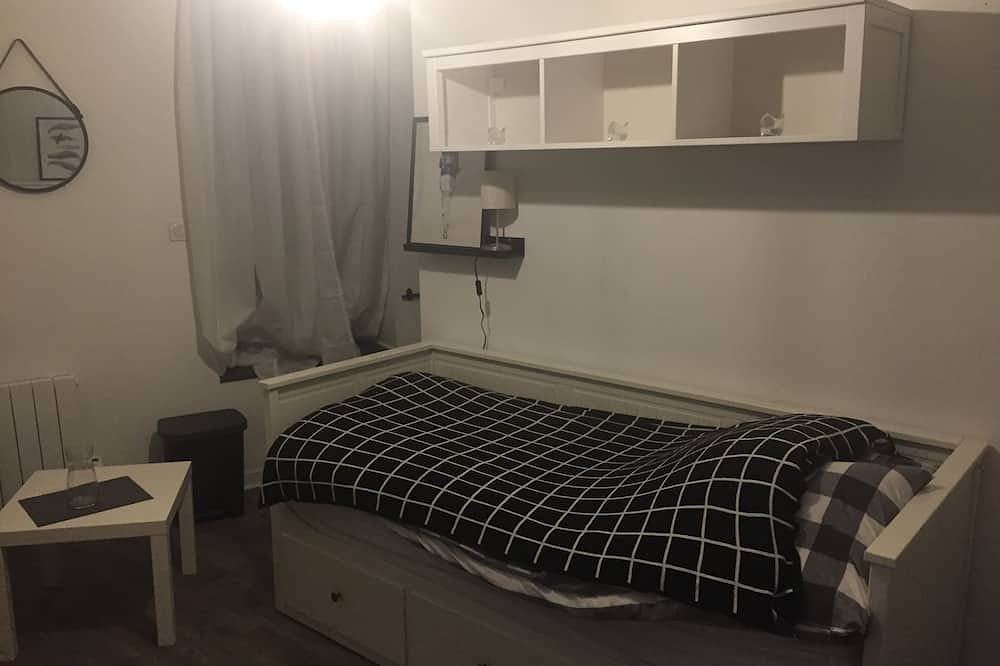 Entire apartment, Cozy studio in the city center of Brest in Brest, Brest region