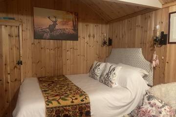 Chalet for 2 People in Cornwall, South West England, Photo 1