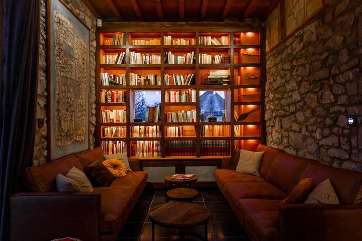 Location de vacances pour 4 personnes, avec piscine et jacuzzi ainsi que sauna et jardin à Houyet - 4