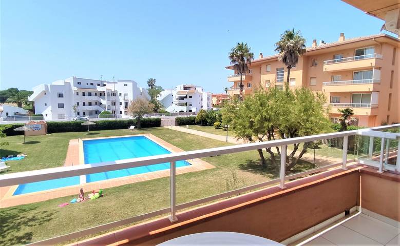 Ferienwohnung für 5 Personen, mit Kinderpool und Balkon sowie Ausblick in Pals