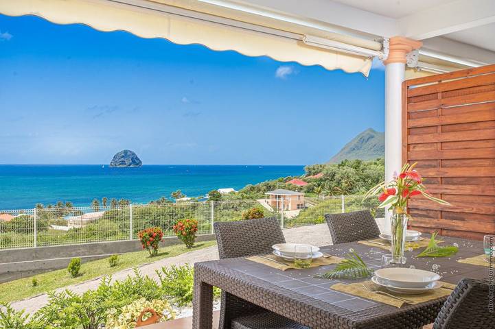 Gîte pour 4 personnes, avec terrasse à Le Diamant - 2