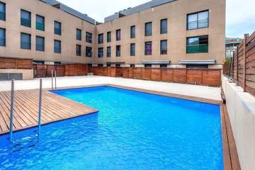 Gîte pour 4 personnes, avec piscine à Colera