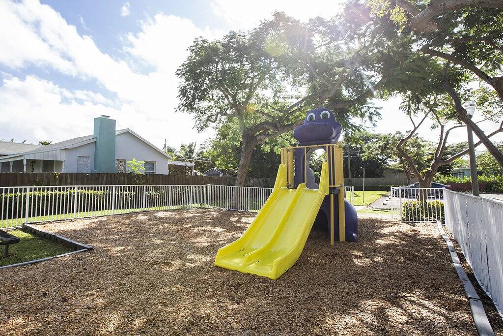 Ganze Wohnung, Downtown Pool Home| Mins to Beach | Cabana service in Delray Beach, Palm Beach County