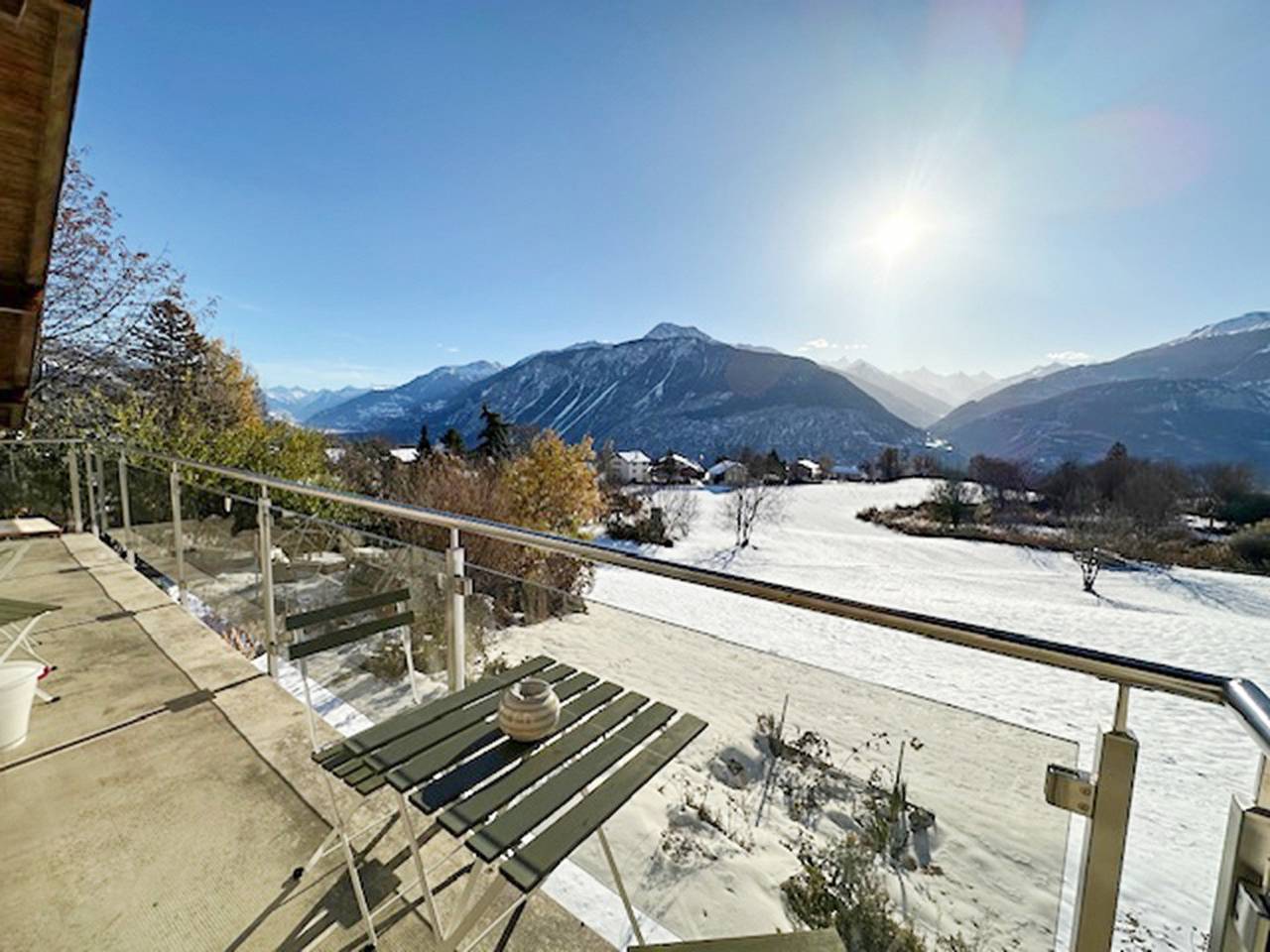 Ganze Wohnung, Sunny Lily facing the swiss Alps - Crans Montana in Mollens, Sion - Sierre & Umgebung