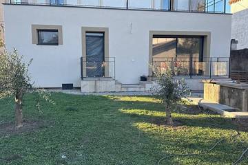 Location de vacances pour 15 personnes, animaux acceptés à Andancette