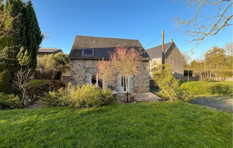 Location de vacances pour 4 personnes, avec jardin, animaux acceptés à Heugueville-sur-Sienne