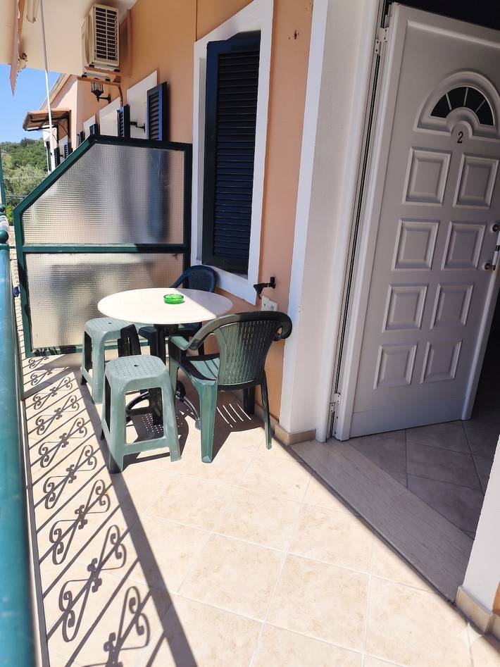 Studio pour 4 personnes, avec balcon et jardin