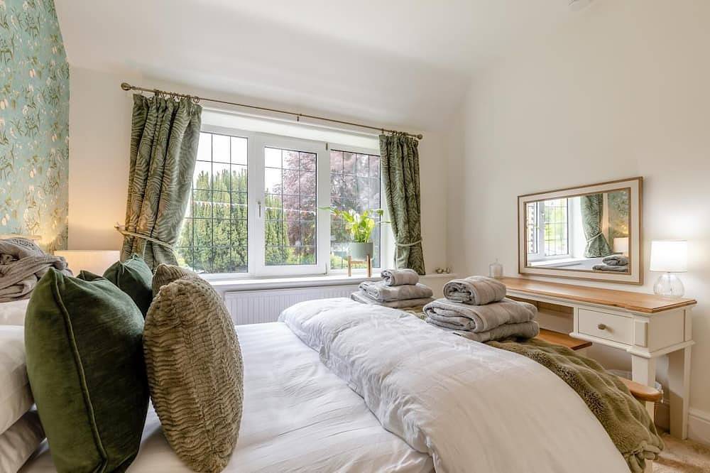 2 Bed in Ashford-in-the-Water (oc-a42837) in Ashford in the Water, Derbyshire