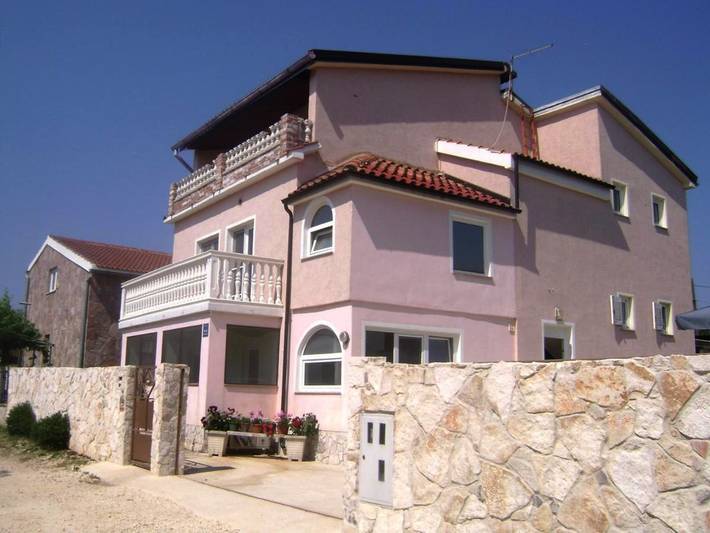 Maison d’hôte pour 2 personnes, avec Balcon et Terrasse ainsi que Jardin et Vue à Pomer