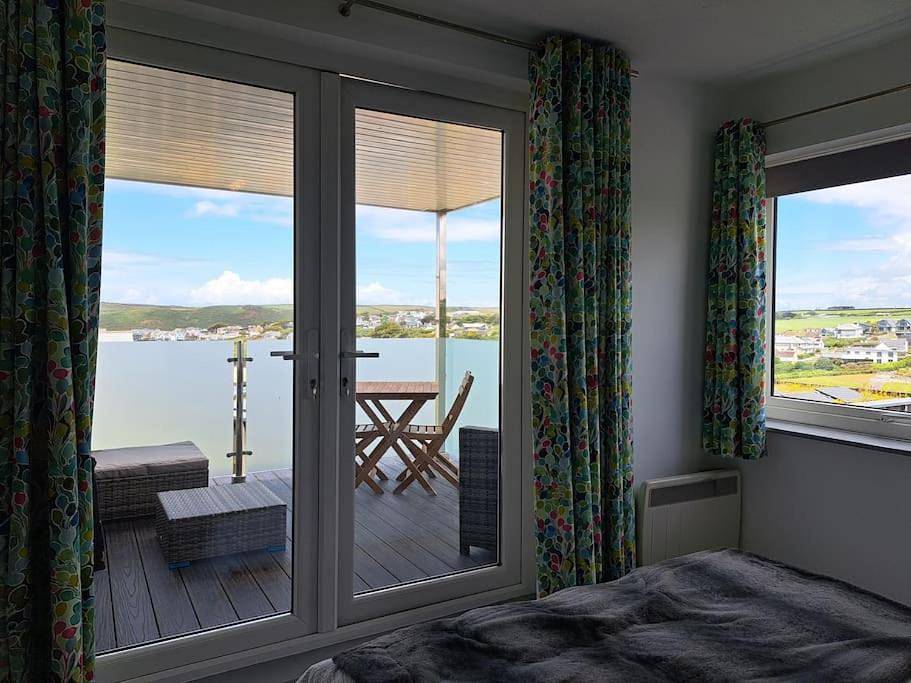 Entire apartment, Two-Bedroom Apartment in St Minver Lowlands, Pentire Point - Widemouth