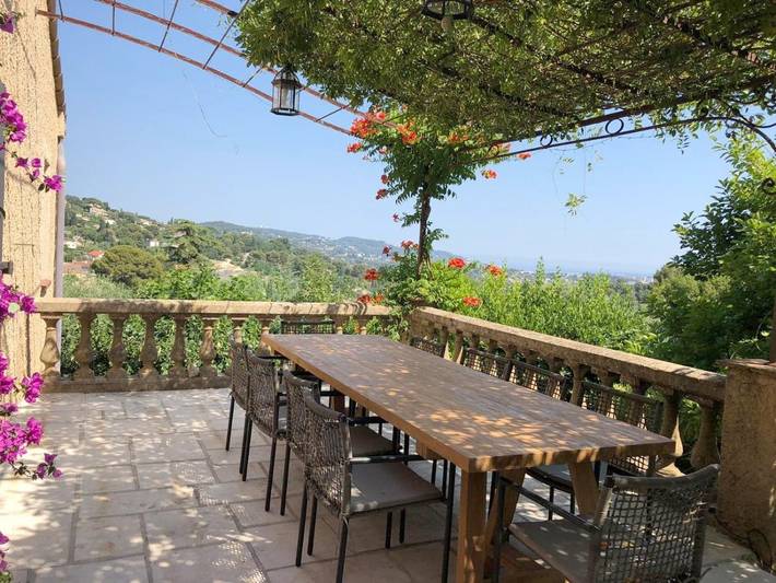 Villa pour 10 personnes, avec vue ainsi que piscine et jardin à Mougins - 4