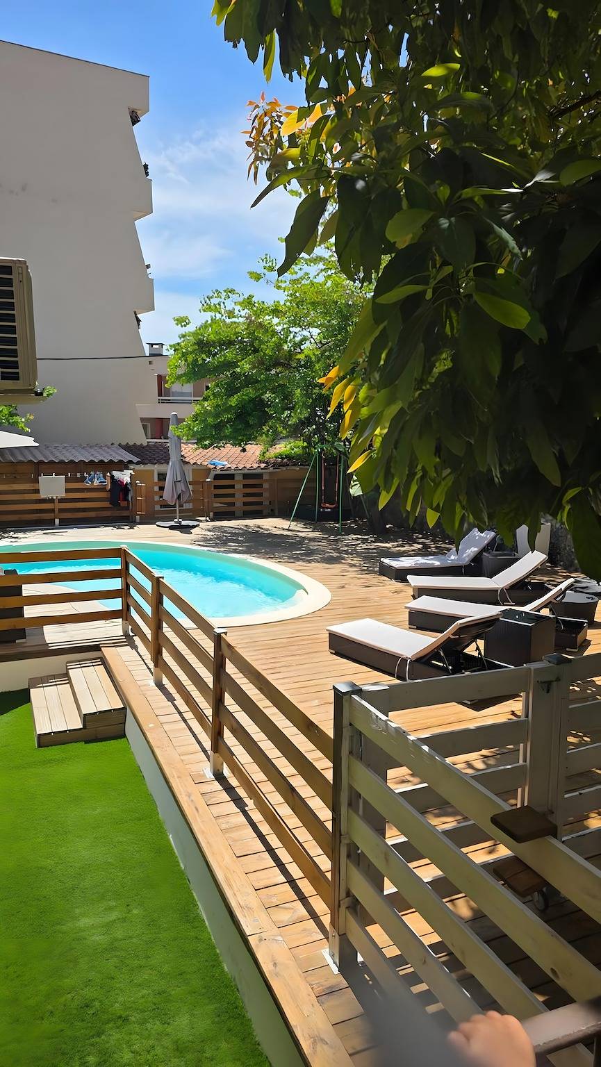 Gastenkamer 'Paradis Au Cœur De La Ville' met zwembad, wifi, airco en parking in Vence, Middellandse Zeekust (Frankrijk)