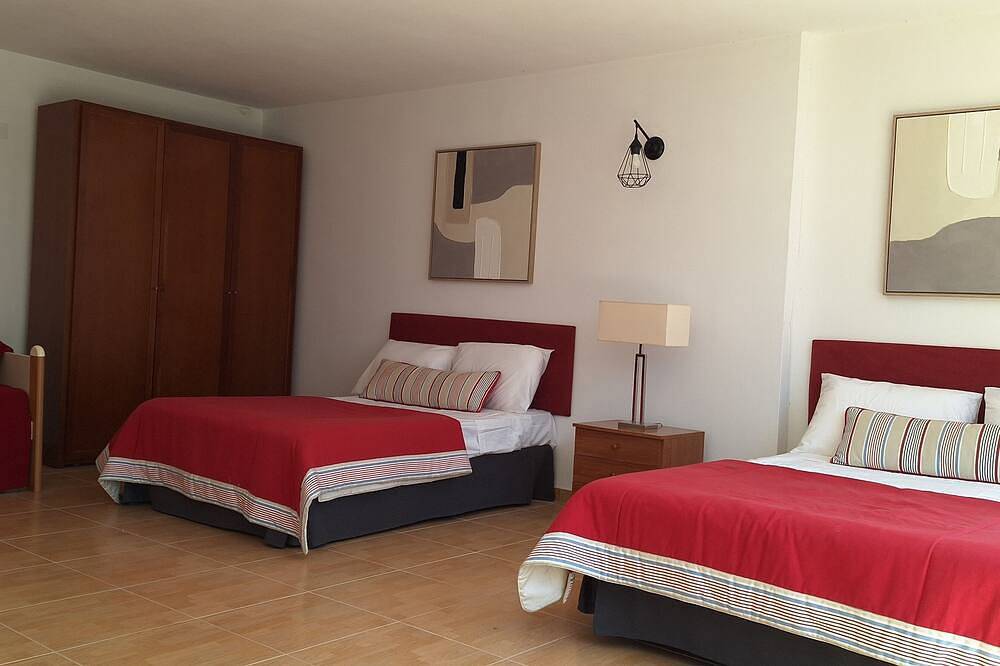 Escapada na Beira Interior, com piscina e muito espaço! in Castelo Branco, Aldeias de Xisto