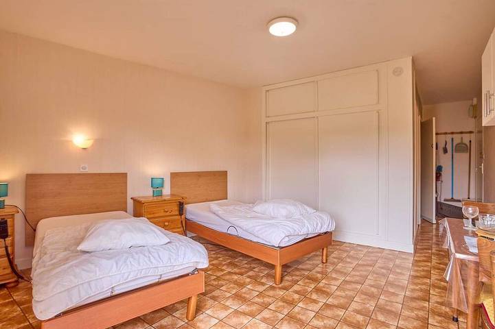 Appartement entier, Studio lumineux 22 m², balcon, Wifi, animaux admis in Cazaubon, Gers
