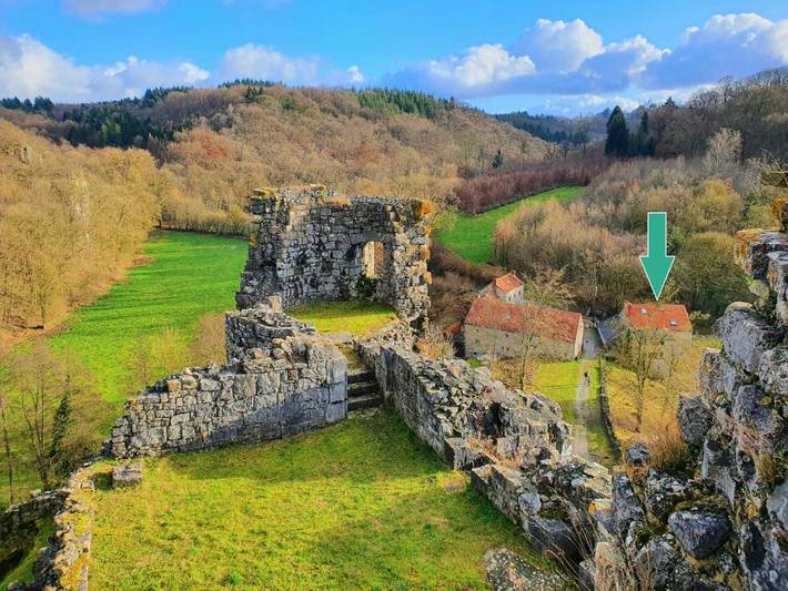 Location de vacances pour 9 personnes, avec terrasse à Onhaye - 2