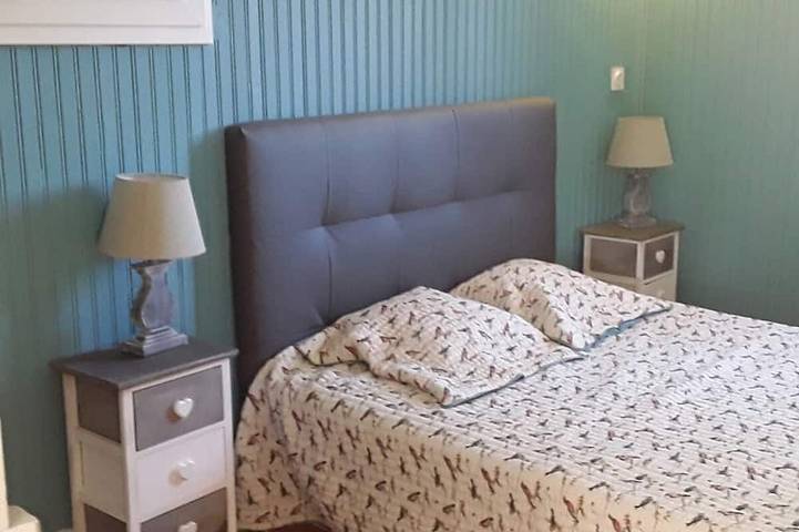 Location de vacances pour 6 personnes, avec terrasse à Lacapelle-Viescamp - 3