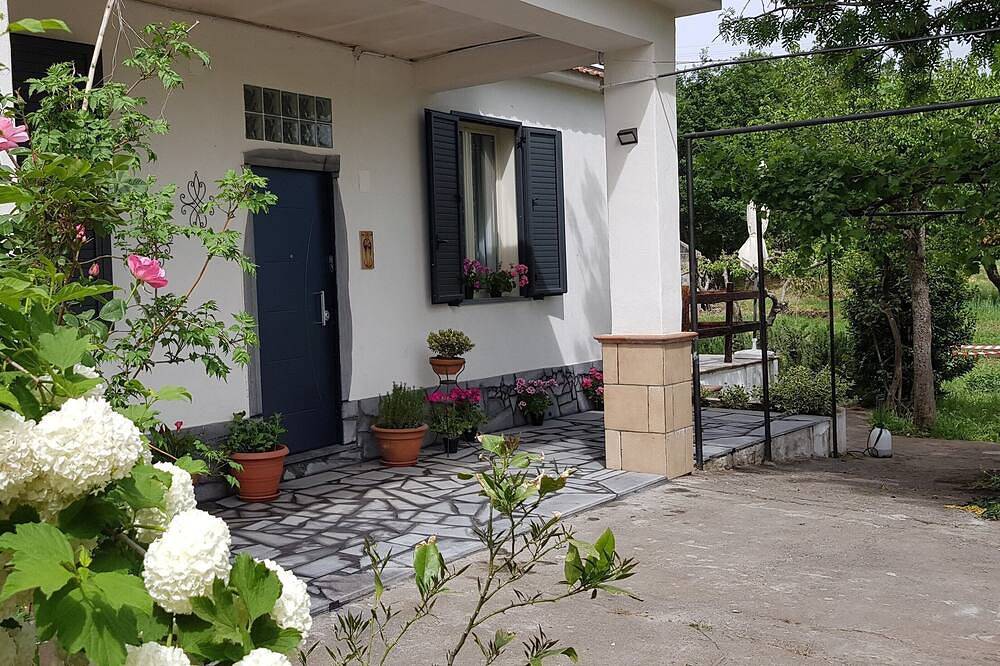 Agriturismo voor 5 Personen in Maletto, Etnapark