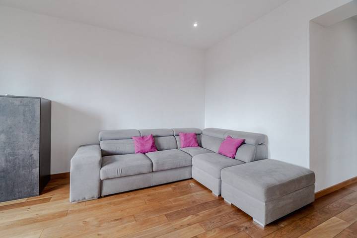 Appartamento intero, GuestHost - Modern Bright Flat in Turin in Torino, Provincia di Torino