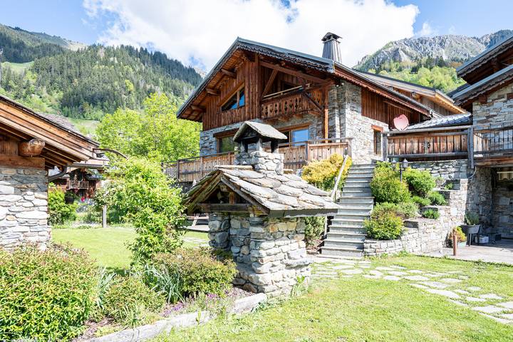 Maison pour 19 personnes, avec jacuzzi ainsi que jardin et sauna à Champagny-en-Vanoise