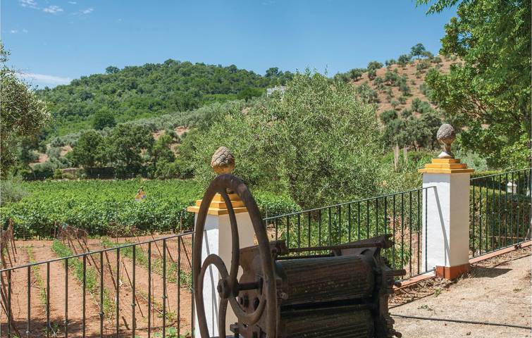 Location de vacances pour 6 personnes, avec piscine ainsi que terrasse et jardin dans la Province de Séville - 4