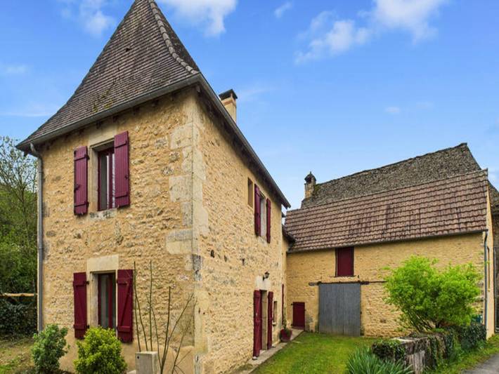 Gîte pour 6 personnes, avec jardin, animaux acceptés à Valojoulx