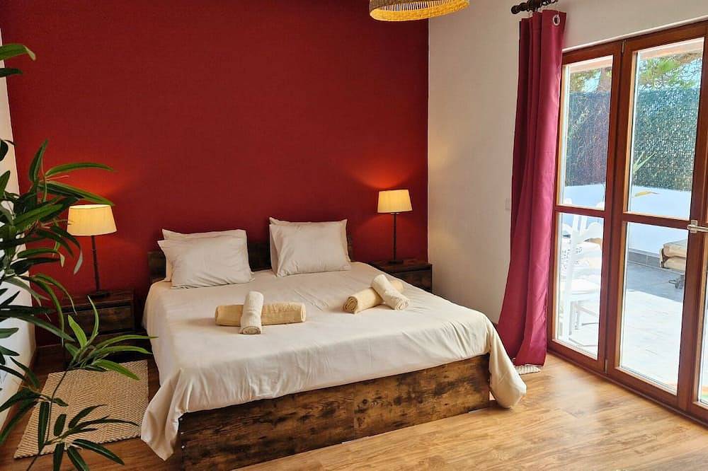 Gartenoase mit Pool - 800m bis zum Arrifana Strand - direkt am Fishermens Trail in Arrifana, Aljezur