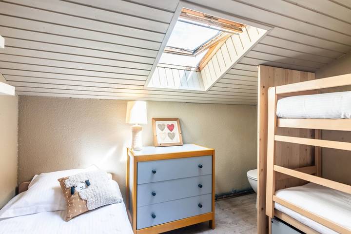 Gîte pour 5 personnes, avec balcon, adapté aux familles à Manigod - 4