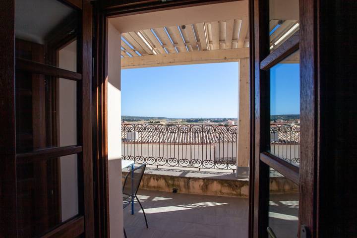Ganze Wohnung, Ferienwohnung 'Hora Mare' mit Meerblick, Garten, Wlan & privatem Parkplatz in Orosei, Golf von Orosei