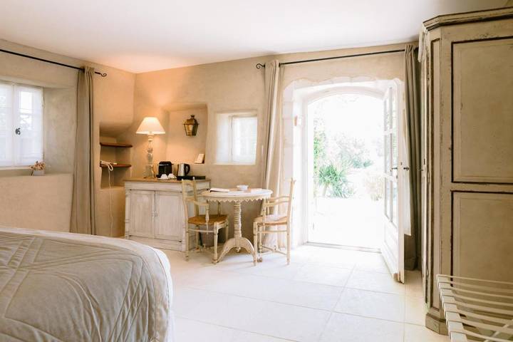 Maison d’hôte pour 2 personnes, avec piscine et jardin ainsi que terrasse et jacuzzi à Orgone - 4