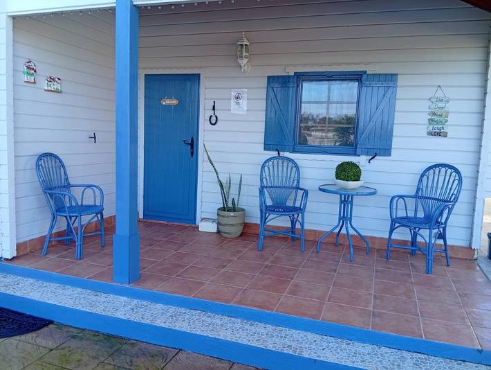 Casa rural para 6 personas, con vistas además de terraza y jardín, Se admiten mascotas en Deltebre - 3