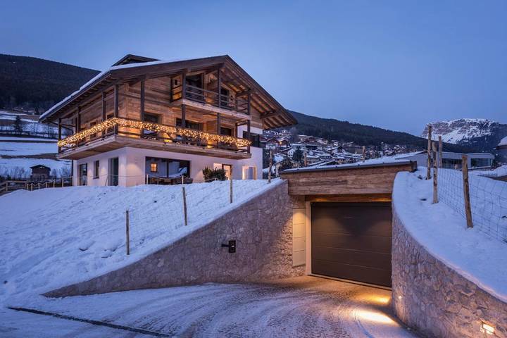 Baita per 6 persone, con giardino e sauna nonché panorama, con animali domestici a Ortisei