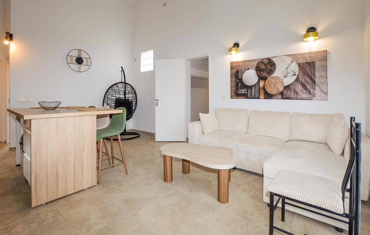 Appartement entier, Haut De Villa Proche Mer in Aléria, Arrondissement de Corte