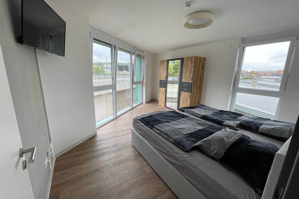 Ganze Wohnung, Zweizimmer-Apartment mit Doppelbett in Stuttgart, Stuttgart Region