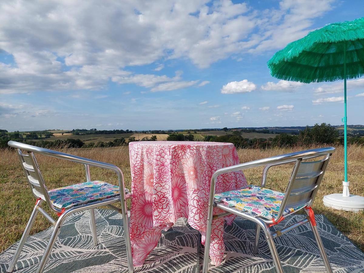 Double Room with Garden View in Condom, Gers