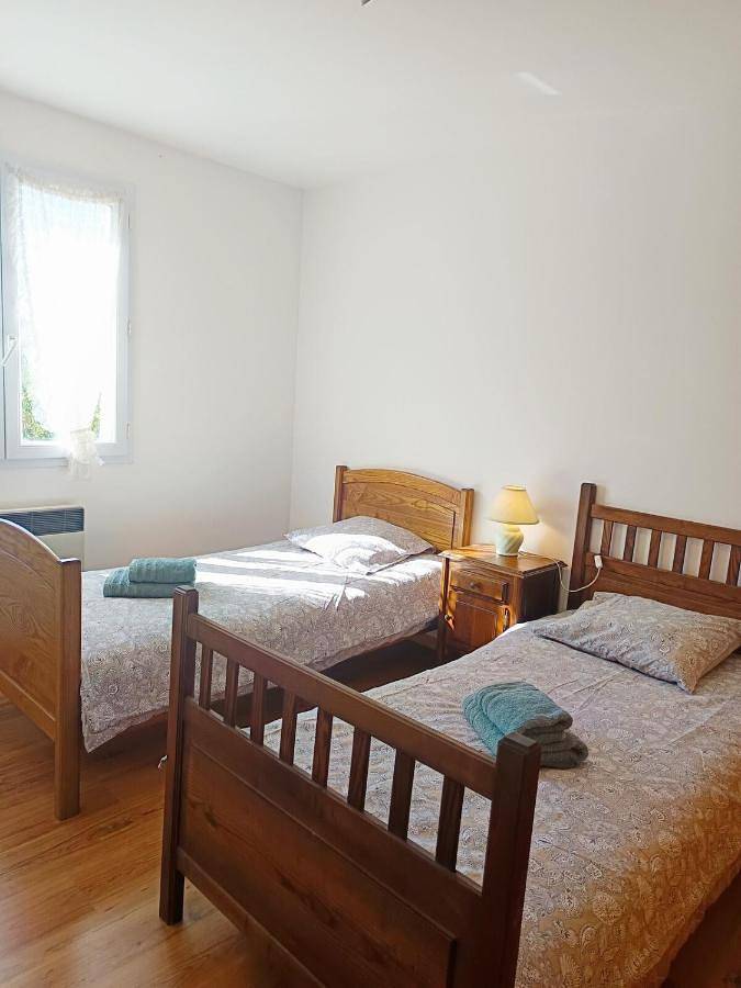 Location de vacances pour 5 personnes, avec piscine et vue ainsi que balcon et jardin à Malijai - 3