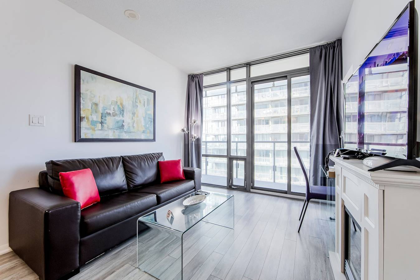 Apartamento vacacional entero, Condominio de 2 dormitorios con capacidad para 6 personas cerca del hospital Sick Kids, Tgh, Princess Margaret, U of T in Toronto, Lago Ontario (Kanada)