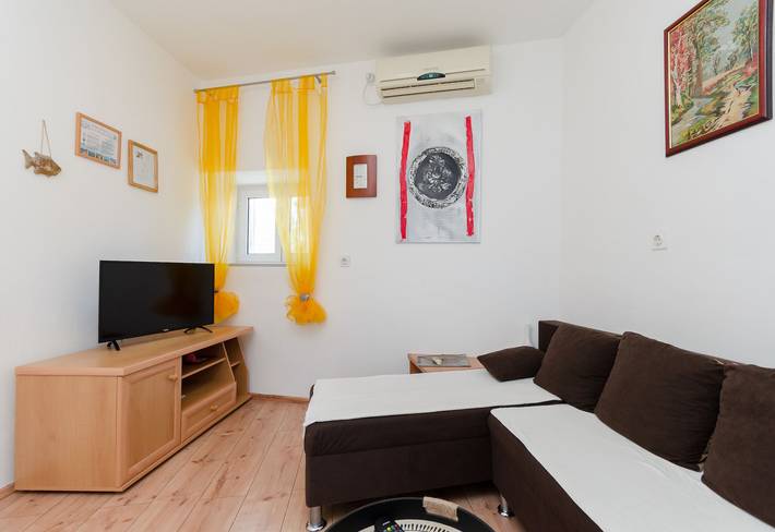 Ferienhaus für 6 Personen, mit Garten und Kinderpool sowie Pool, mit Haustier auf Krk - 4