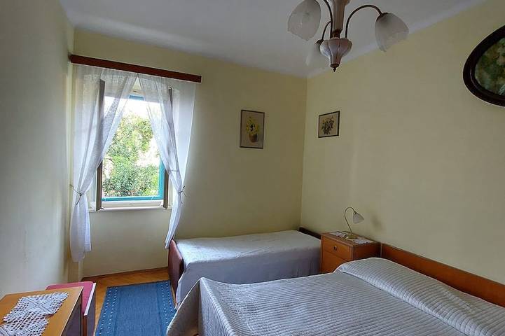 Entire apartment, Two bedroom apartment with terrace and sea view Mošćenička Draga, Opatija in Mošćenička Draga, Opatija Riviera