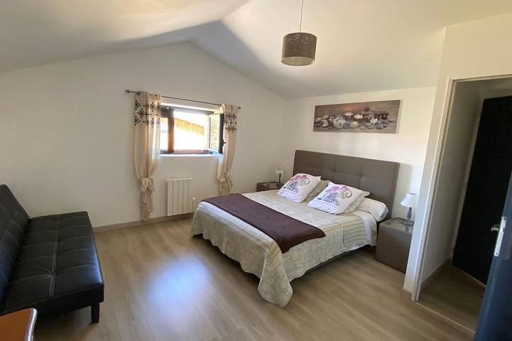 Location de vacances pour 7 personnes, avec piscine et jardin à Saint-Caprais-de-Bordeaux - 4