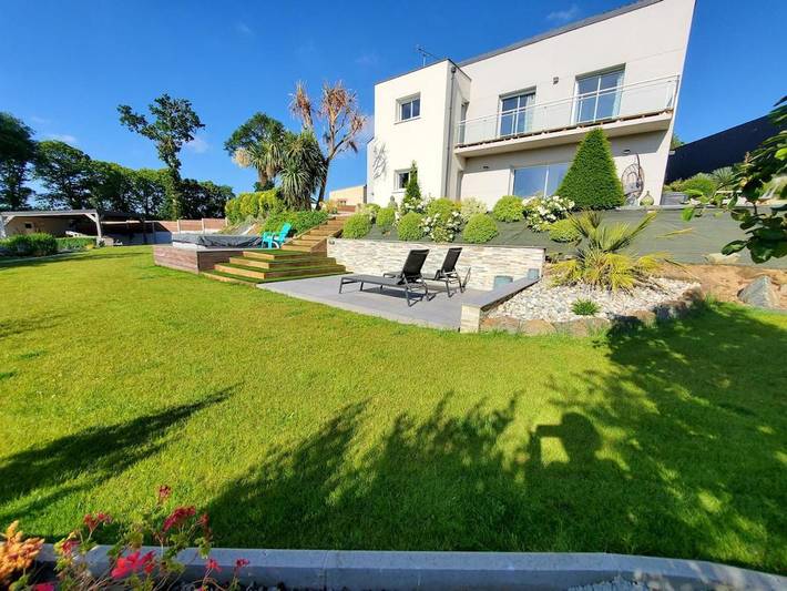 Location de vacances pour 6 personnes, avec jardin et vue à La Méaugon