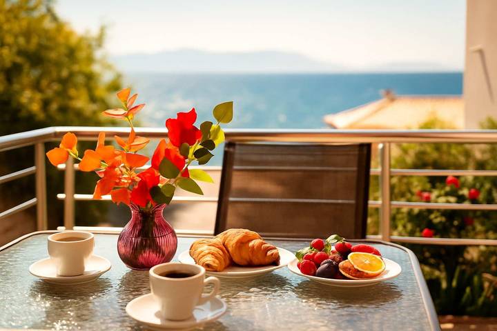 Location de vacances pour 8 personnes, avec Vue sur l’océan et Jardin à Messine