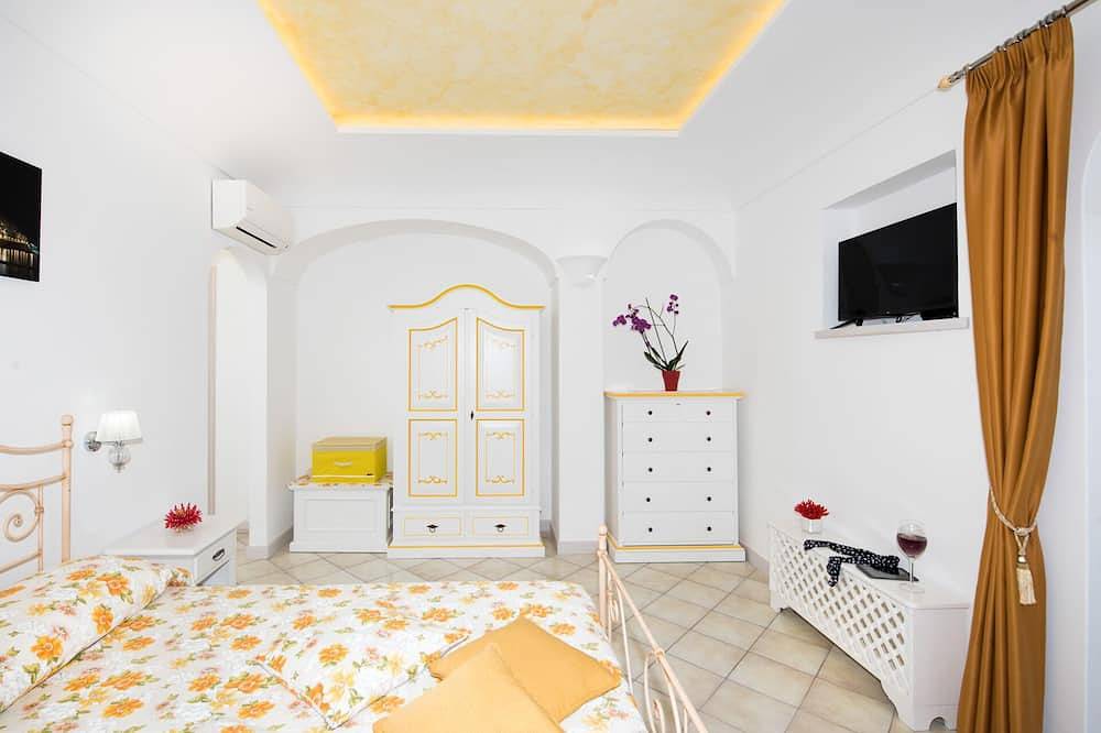 Appartamento intero, La Gatta - Le Contrade by Sosòre Holiday Homes - Amalfi Coast in Furore, Costiera amalfitana
