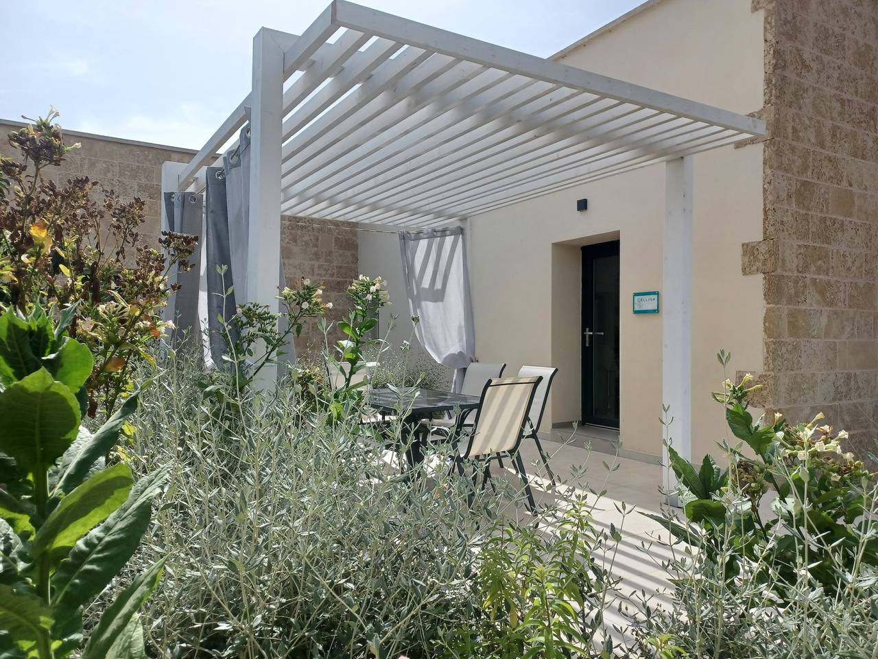 Holiday Apartment 'Zeituna Lodge Cellina' with Shared Garden, Terrace & Wi-Fi in Nardò (municipality), Gulf of Taranto