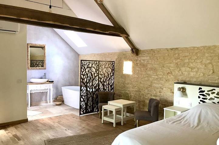 Chambre d’hôte pour 2 personnes, avec jardin ainsi que jacuzzi et sauna dans le Lot