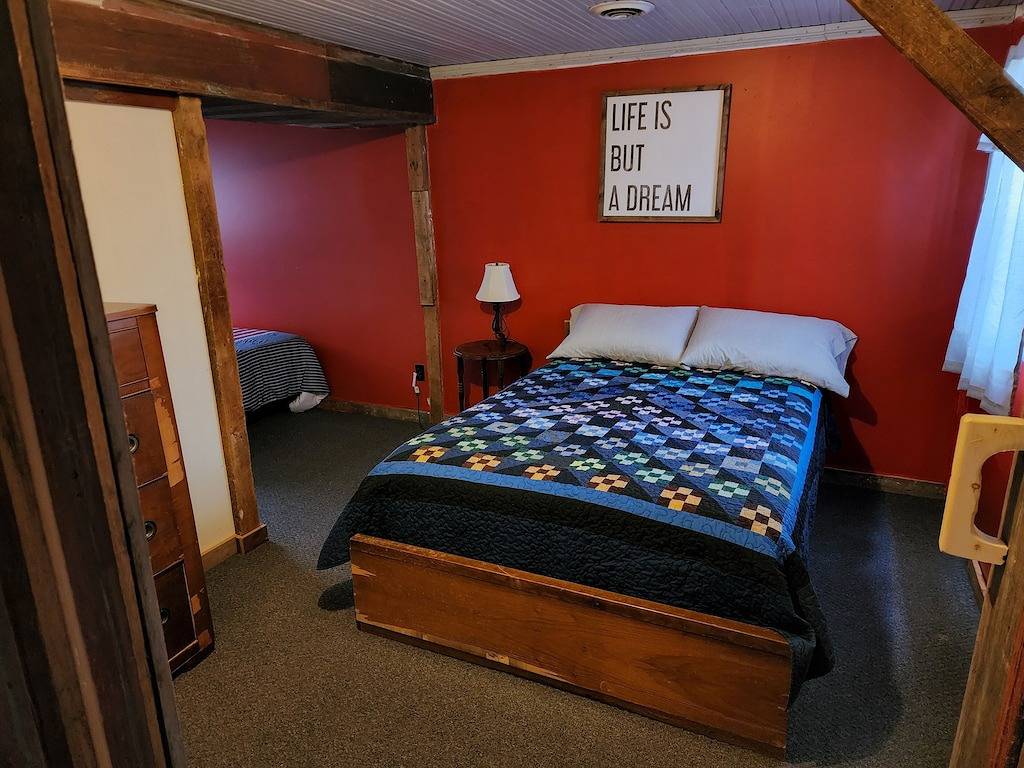 The Barn House Lodge in Winneshiek County