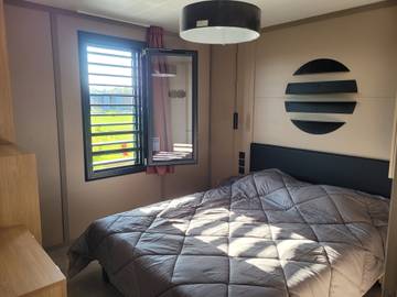 Maison de campagne pour 6 personnes, avec piscine à Saint-Romain-de-Benet