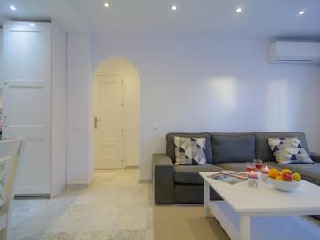 Vacation Apartment for 6 Guests in Playa San Francisco, Fuengirola, Picture 3