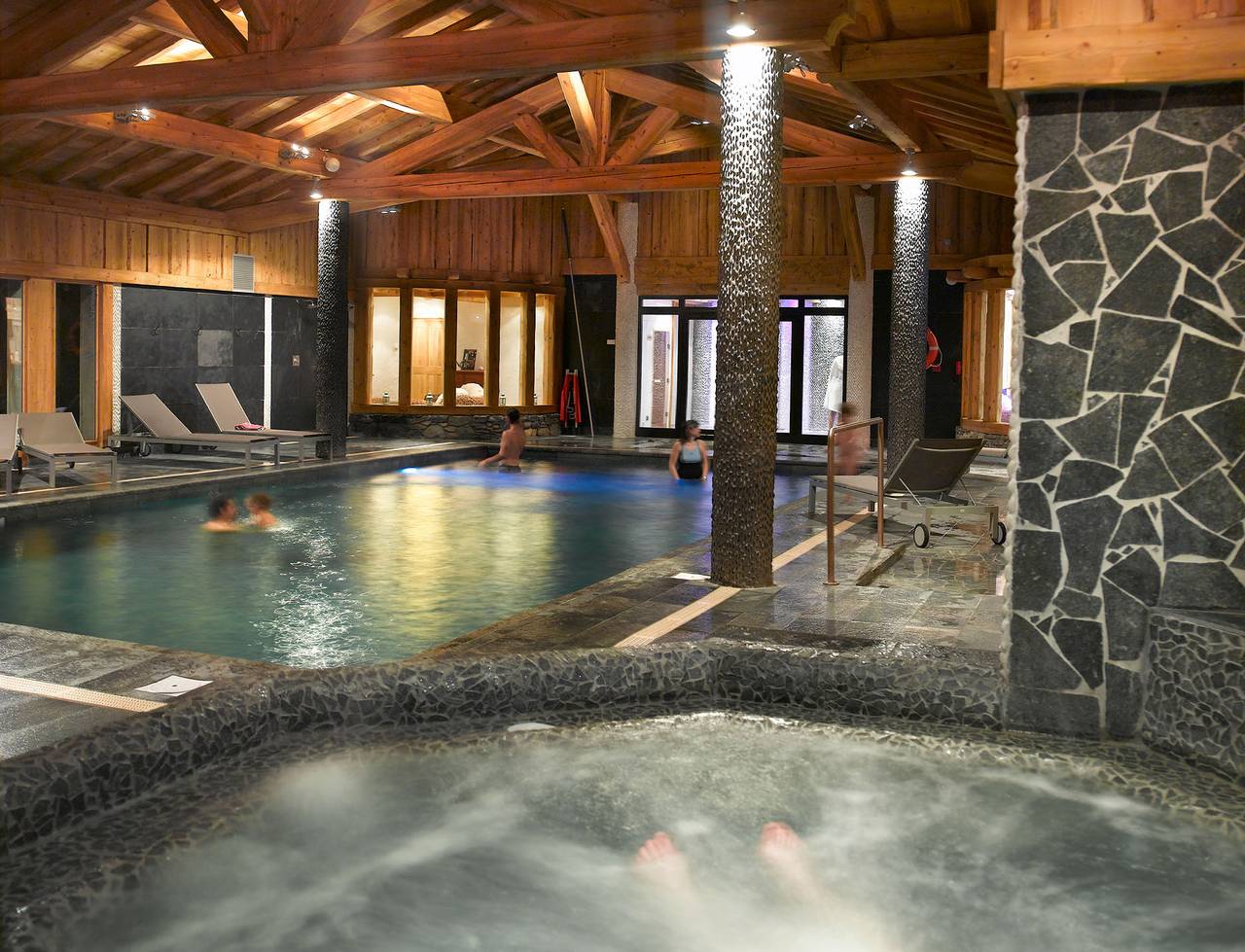 Appartement entier, Résidence Cgh Boutique Le Hameau de Pierre Blanche - Appartement 2 pièces 2-4 personnes in Les Houches, Massif du Mont-Blanc