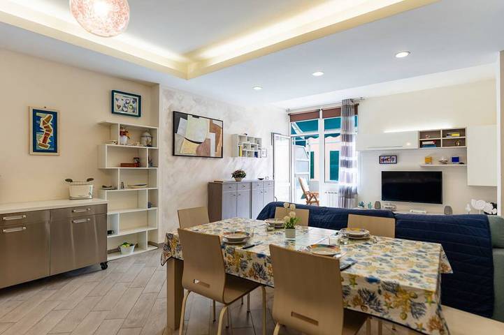 Holiday apartment for 6 people, with balcony - 1